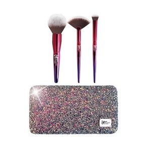 It Brushes Limited addition Brush set!